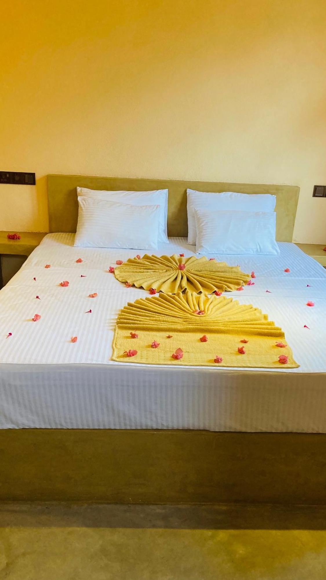 Ayubowan Hiriketiya Apartment Dikwella Bagian luar foto