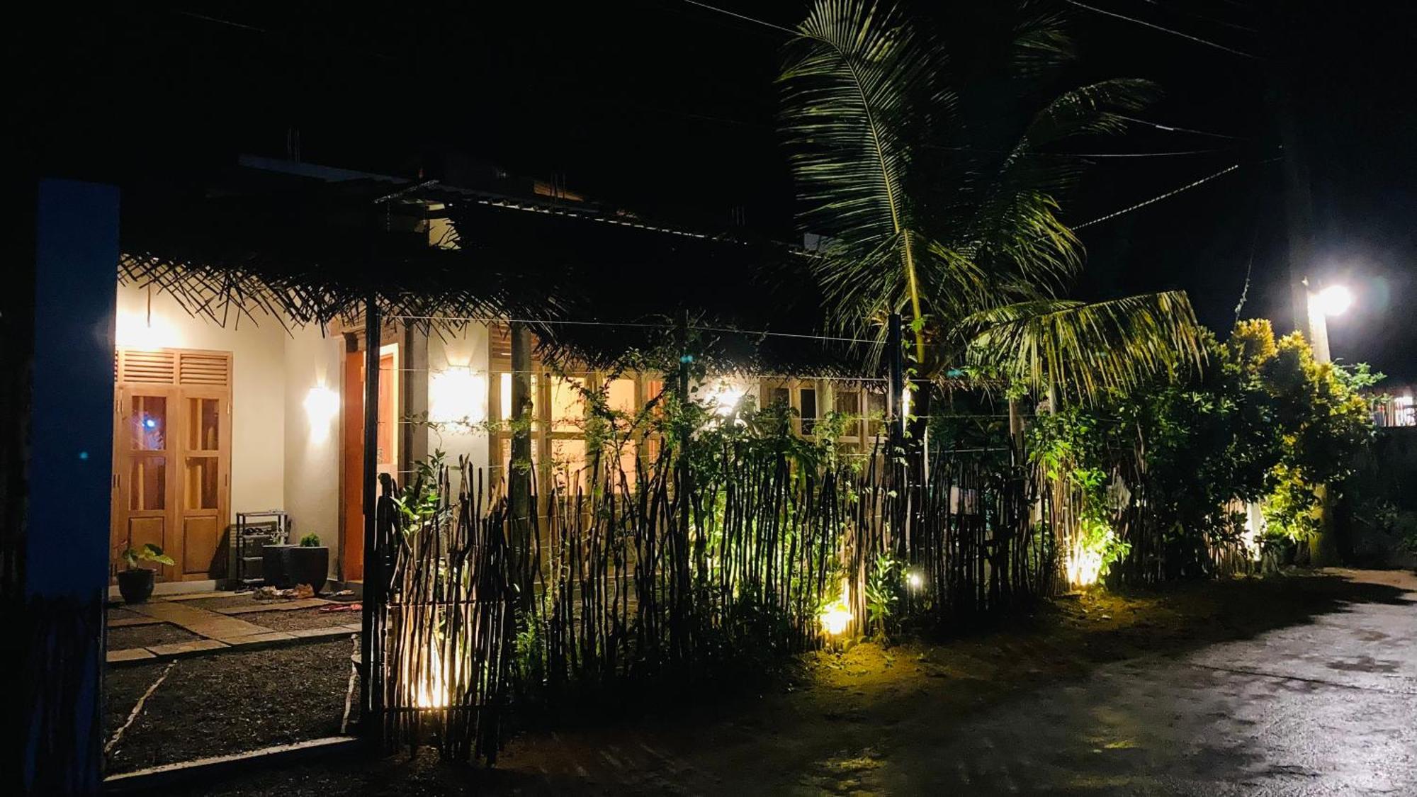 Ayubowan Hiriketiya Apartment Dikwella Bagian luar foto